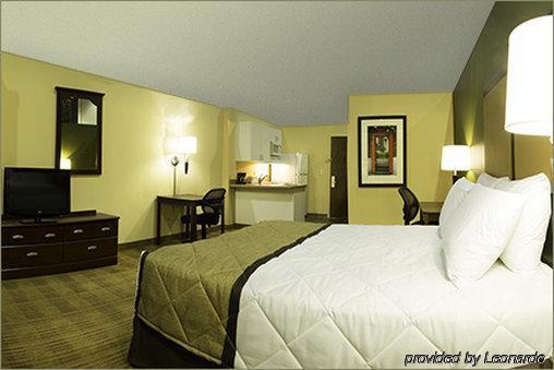 Hotel Homewood Airport 3*