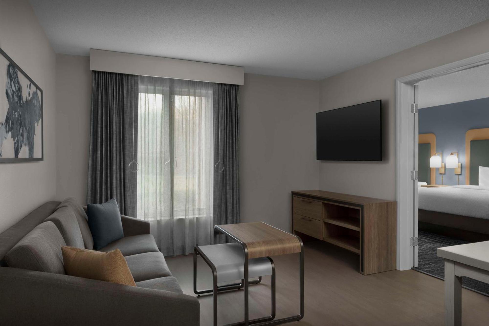 Homewood Airport Hotel