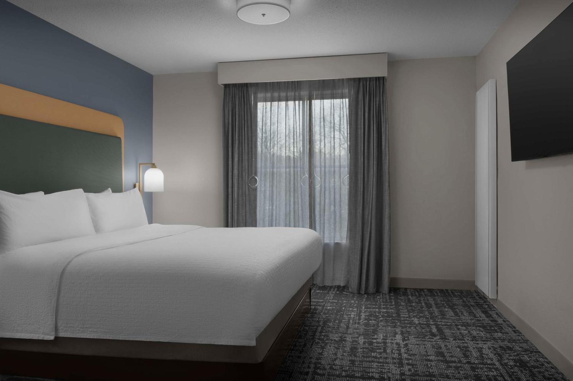 Homewood Airport Hotel