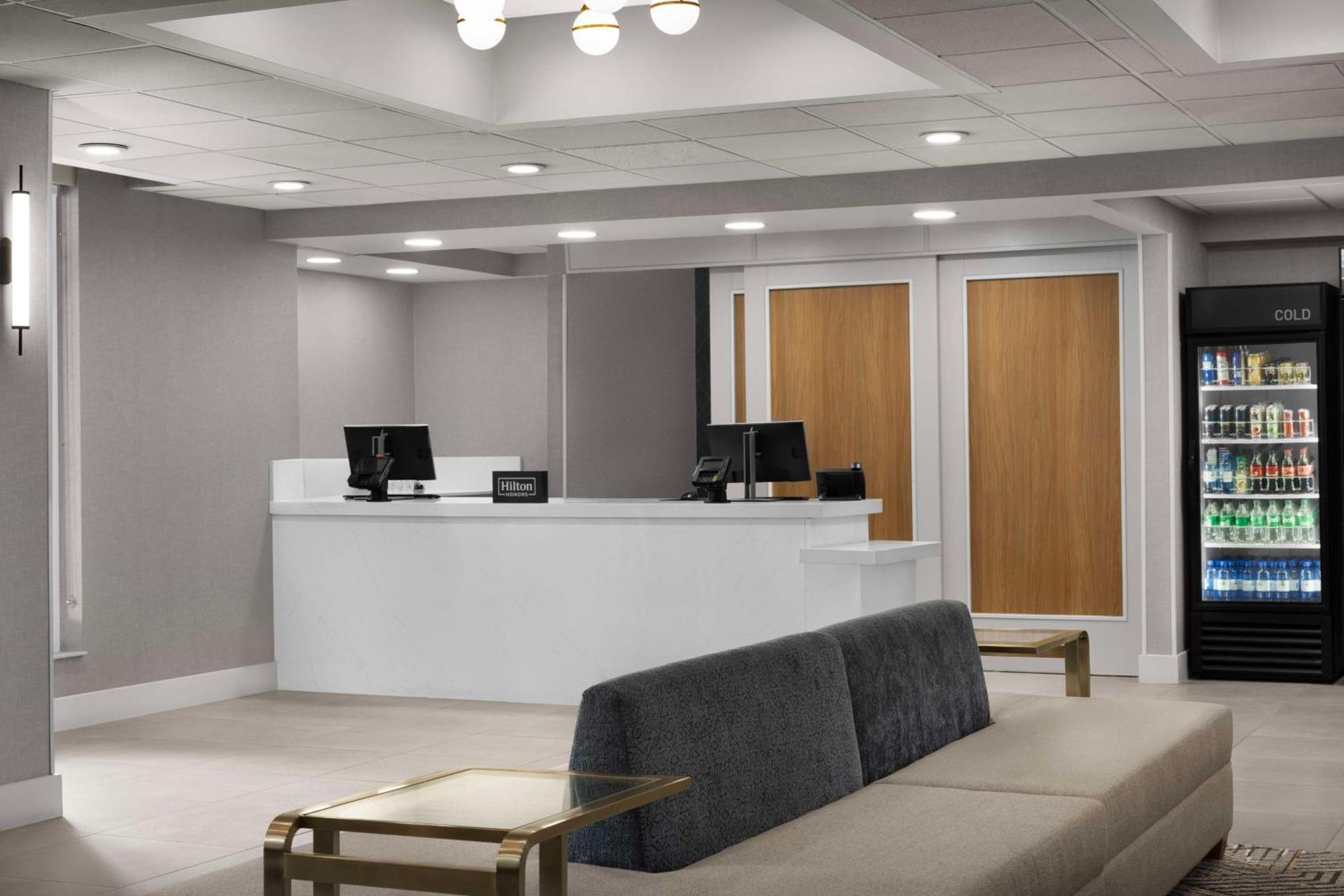 Homewood Airport Hotel