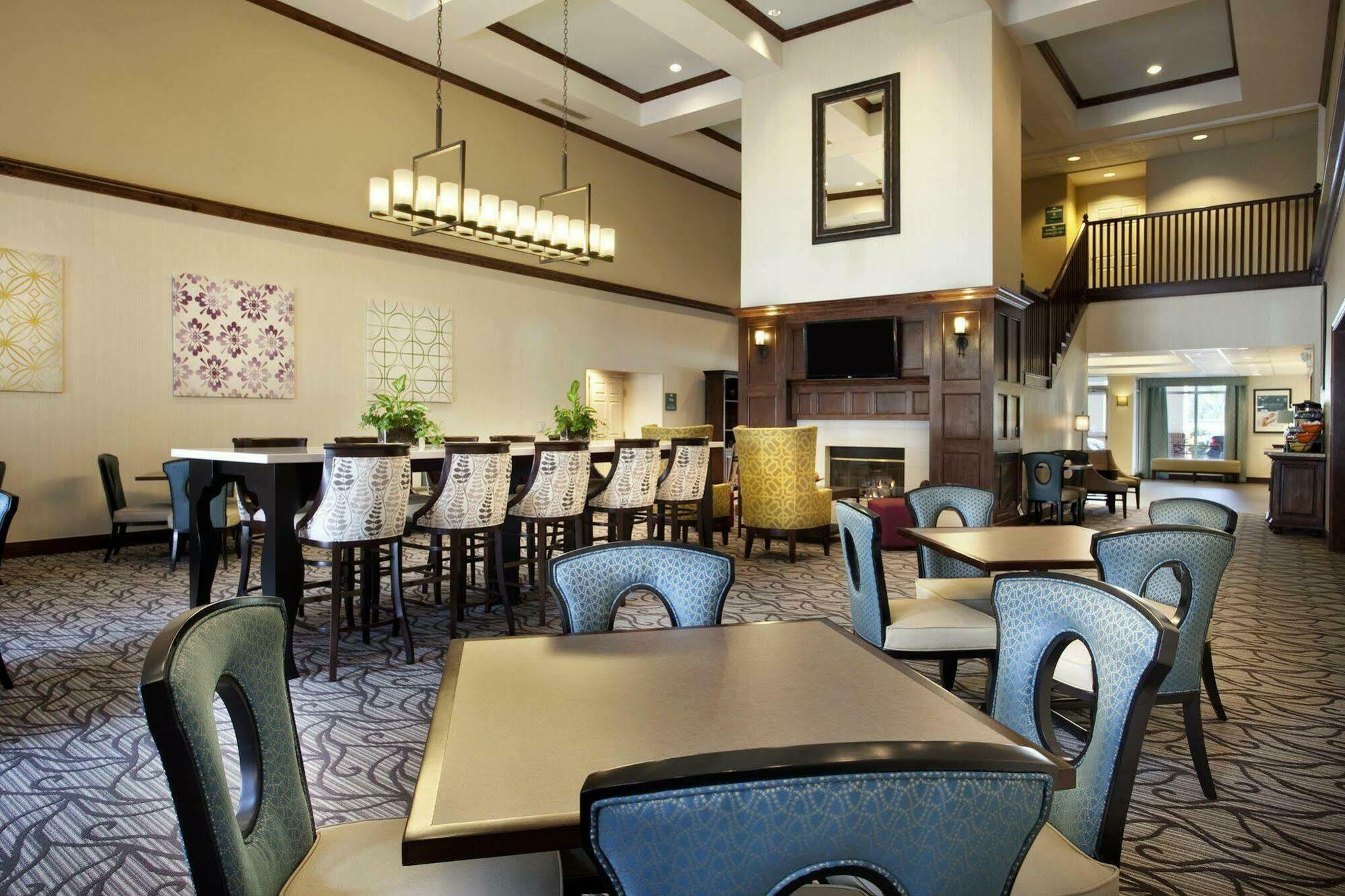 Hotel Homewood Airport 3*